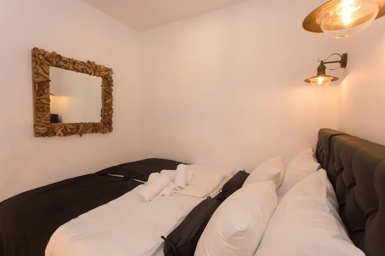 Amaizing Apartment Near Airport Kastel Stafilic Croatia