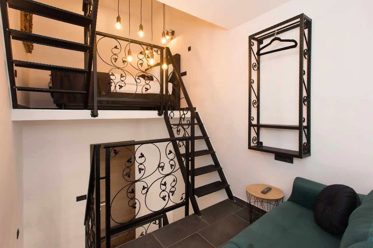 Amaizing Apartment Near Airport Kastel Stafilic 0*,  Croatia